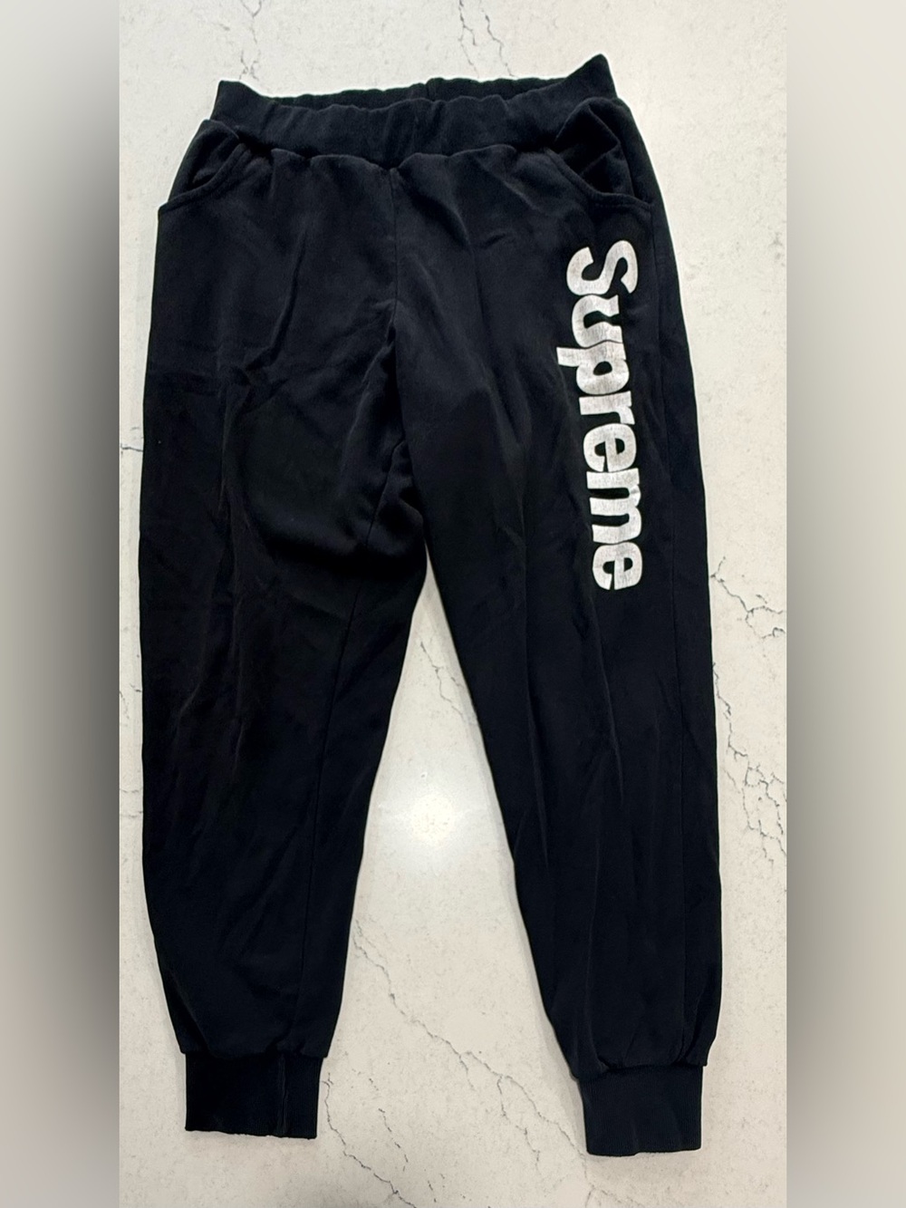 Supreme Black Logo Sweatpants Regular Size L